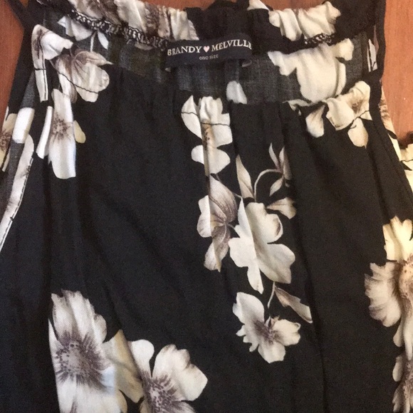 Brandy Melville floral romper - Picture 2 of 2